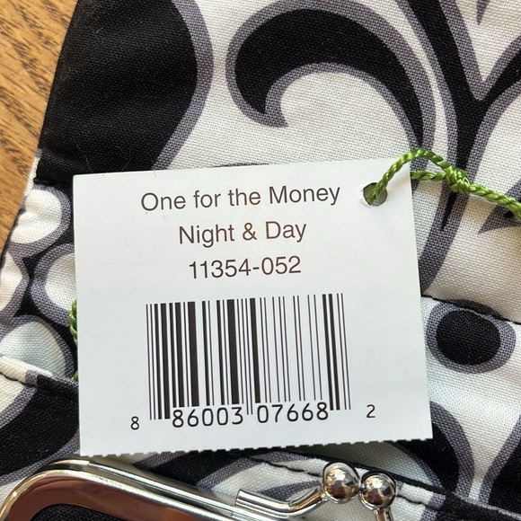 Vera Bradley wallet - Picture 4 of 4